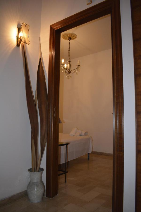 Casa Vacanza Pietro E Nina Lecce Ngoại thất bức ảnh