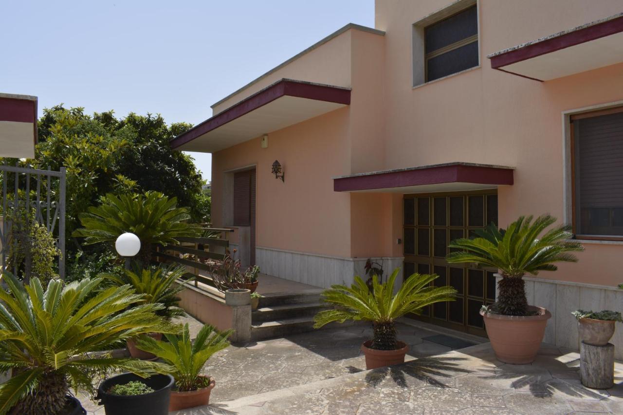 Casa Vacanza Pietro E Nina Lecce Ngoại thất bức ảnh