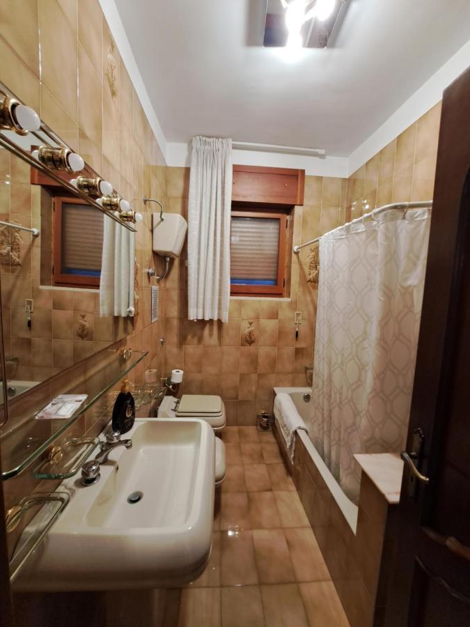 Casa Vacanza Pietro E Nina Lecce Ngoại thất bức ảnh